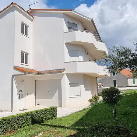 Gojini Dvori Apartment Split Exterior photo